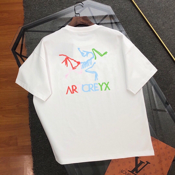 ブランドTシャツ背面デザイン